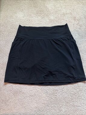 Athleta Salutation Black Skort
